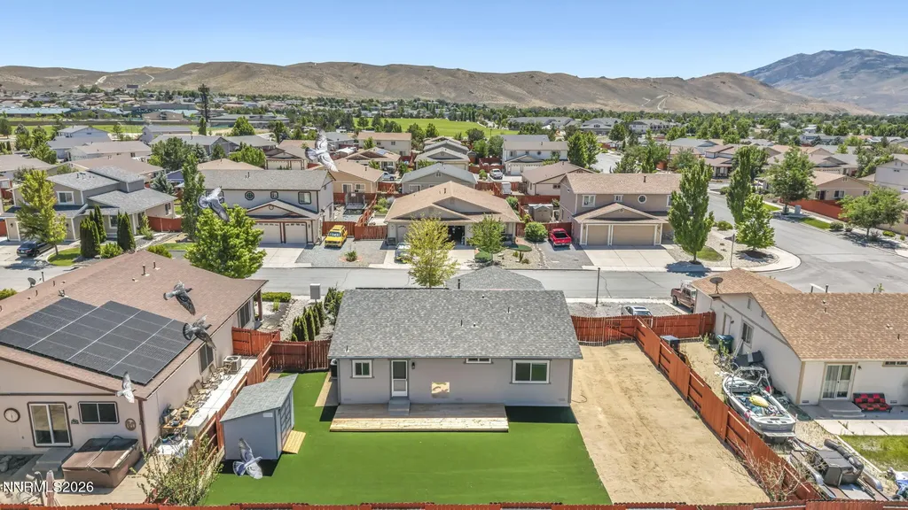 18277 Dustin Reno NV 89508