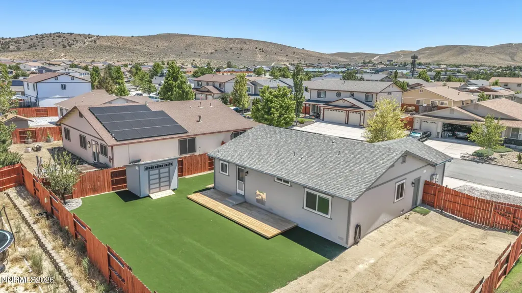 18277 Dustin Reno NV 89508
