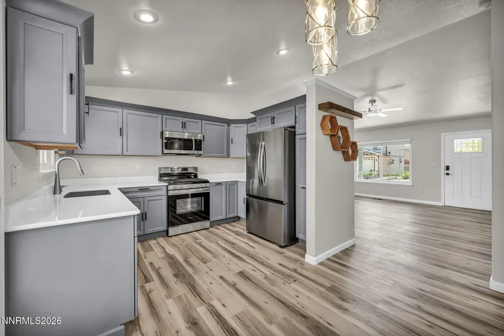18277 Dustin Reno NV 89508