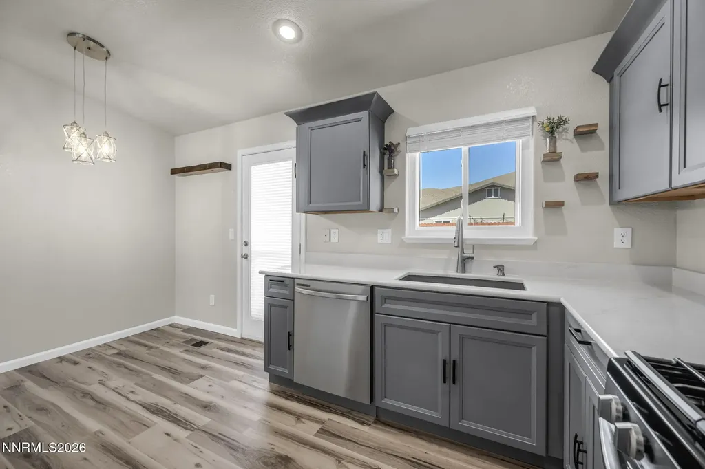 18277 Dustin Reno NV 89508