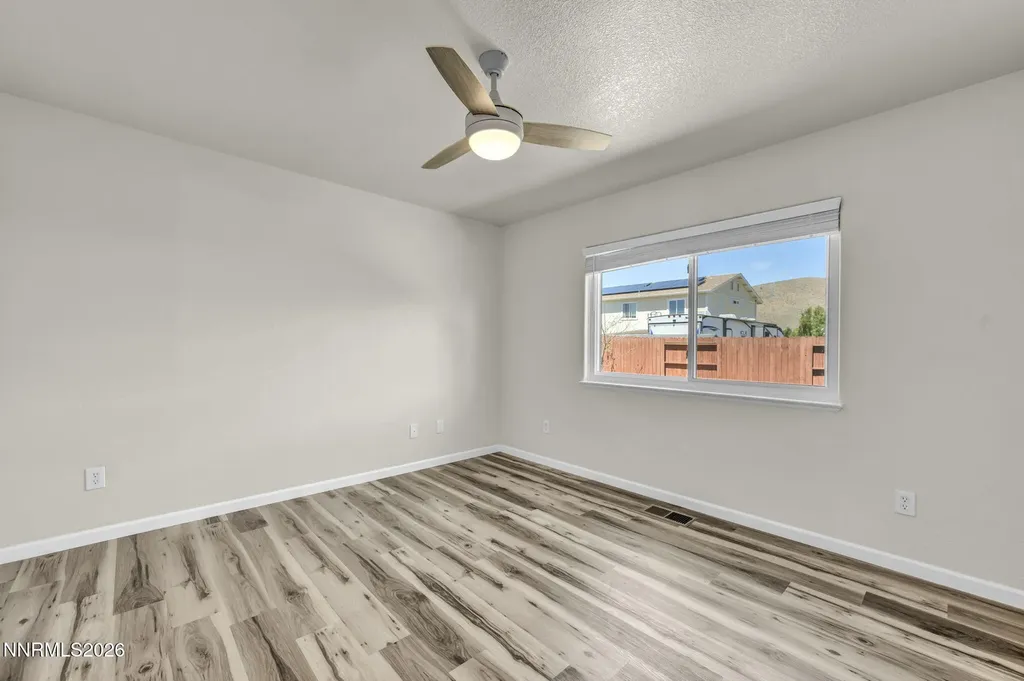 18277 Dustin Reno NV 89508