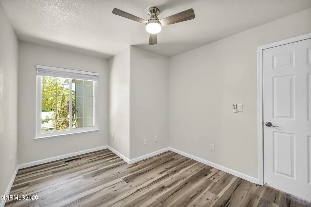 18277 Dustin Reno NV 89508