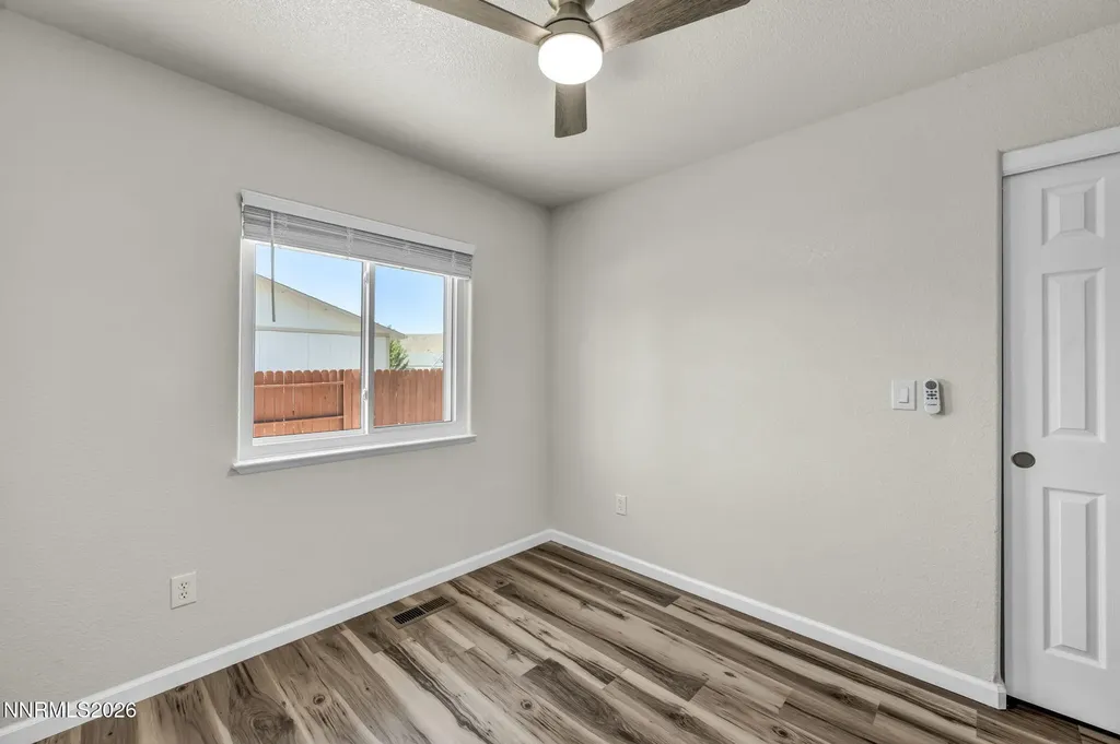 18277 Dustin Reno NV 89508