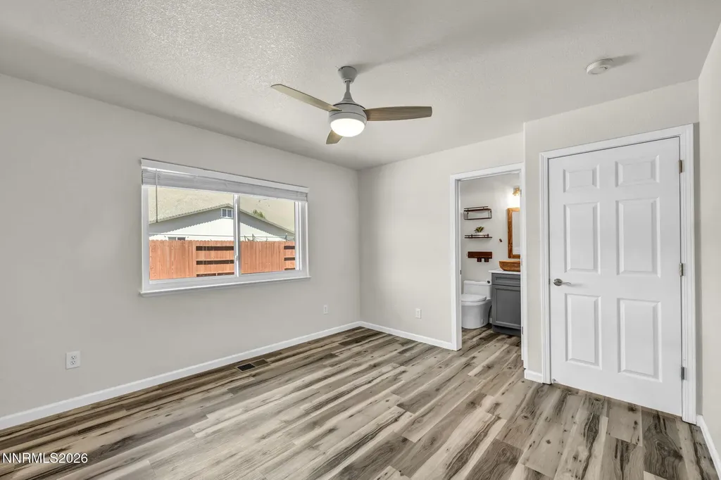 18277 Dustin Reno NV 89508