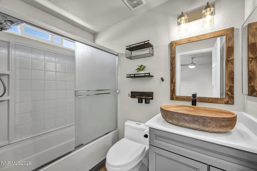 18277 Dustin Reno NV 89508