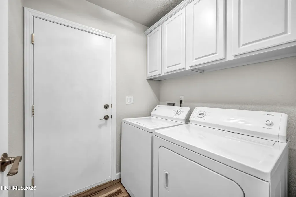 18277 Dustin Reno NV 89508