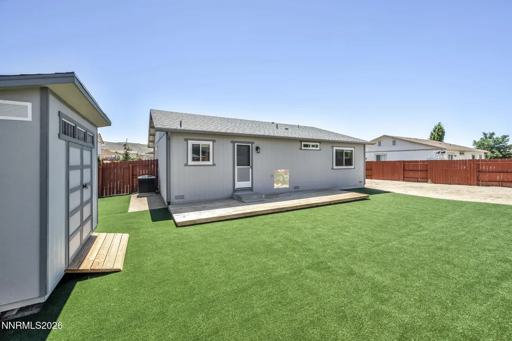 18277 Dustin Reno NV 89508