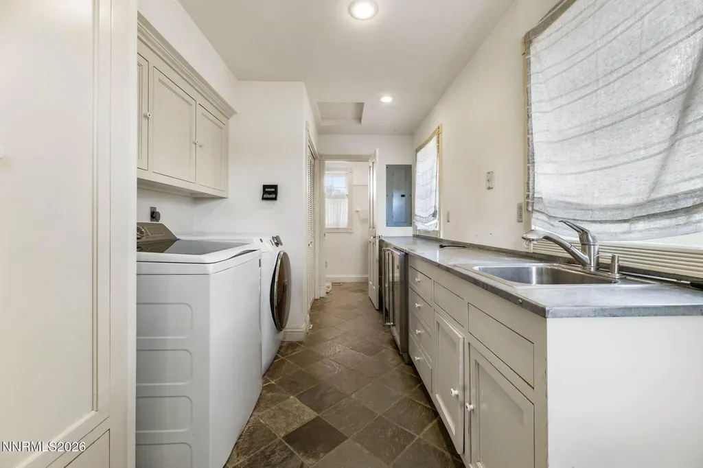 305 Comstock Road Dayton NV 89403