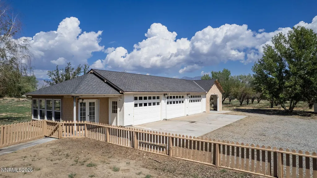 305 Comstock Road Dayton NV 89403