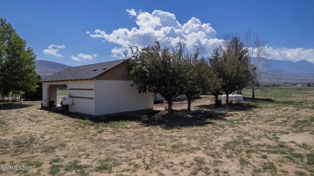 305 Comstock Road Dayton NV 89403