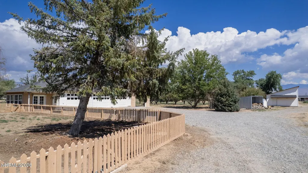 305 Comstock Road Dayton NV 89403