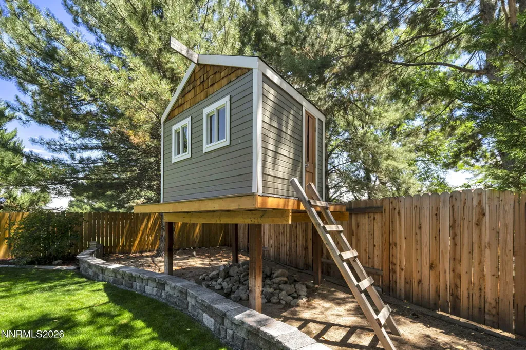 1917 Yale Carson City NV 89703