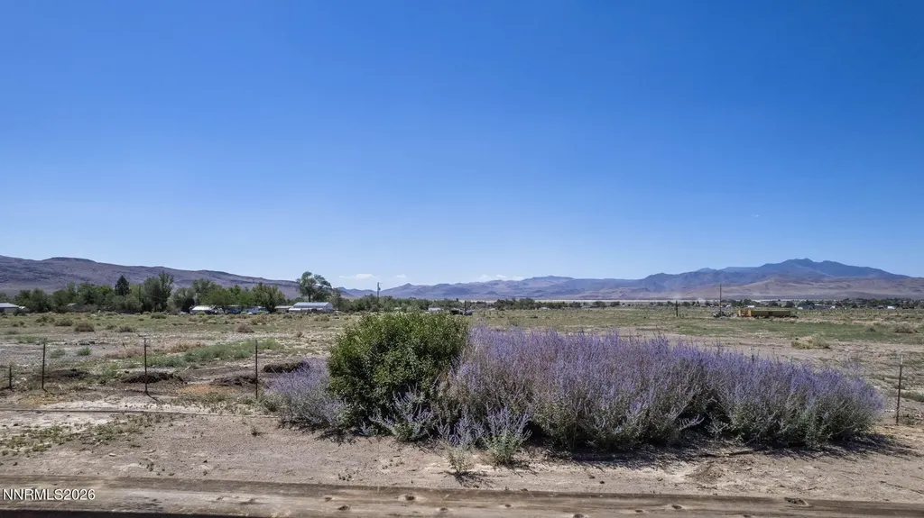 9025 Iroquois Stagecoach NV 89429