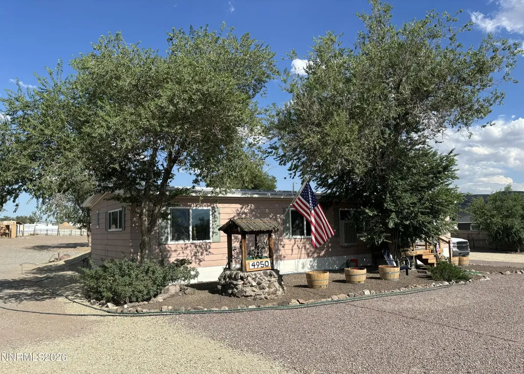 4950 Pueblo Stagecoach NV 89429