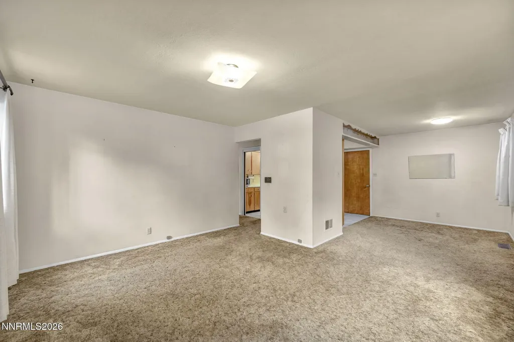 221 Iris Carson City NV 89703