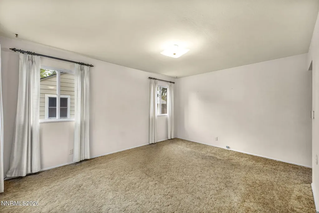 221 Iris Carson City NV 89703