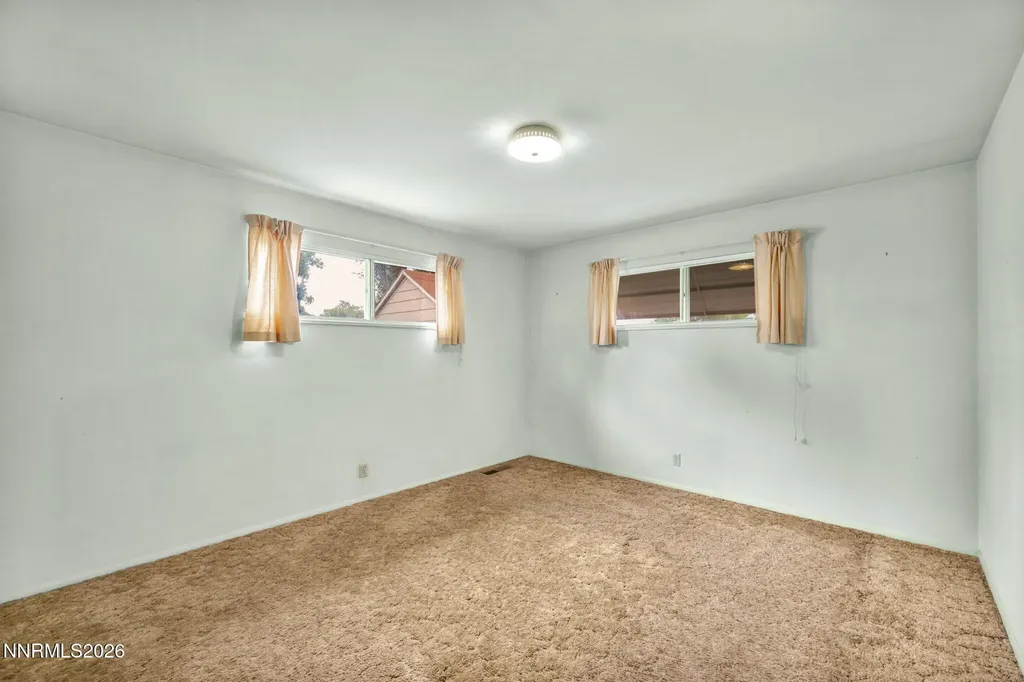221 Iris Carson City NV 89703
