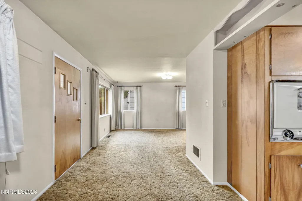 221 Iris Carson City NV 89703