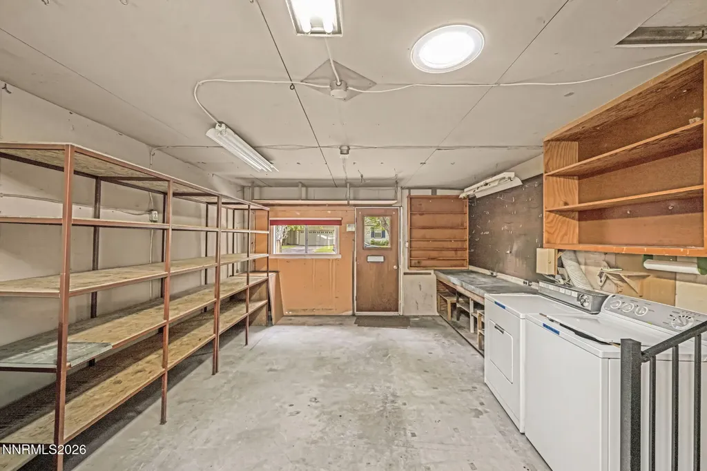 221 Iris Carson City NV 89703