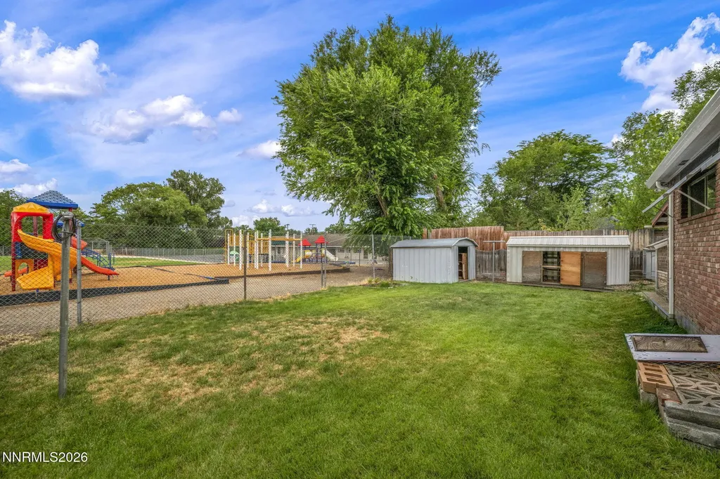 221 Iris Carson City NV 89703