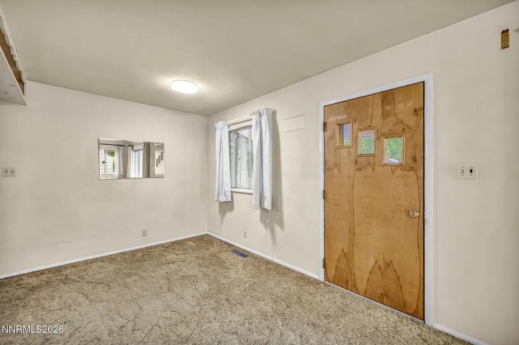 221 Iris Carson City NV 89703