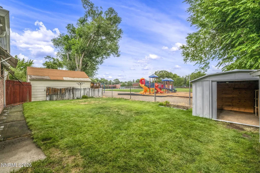 221 Iris Carson City NV 89703
