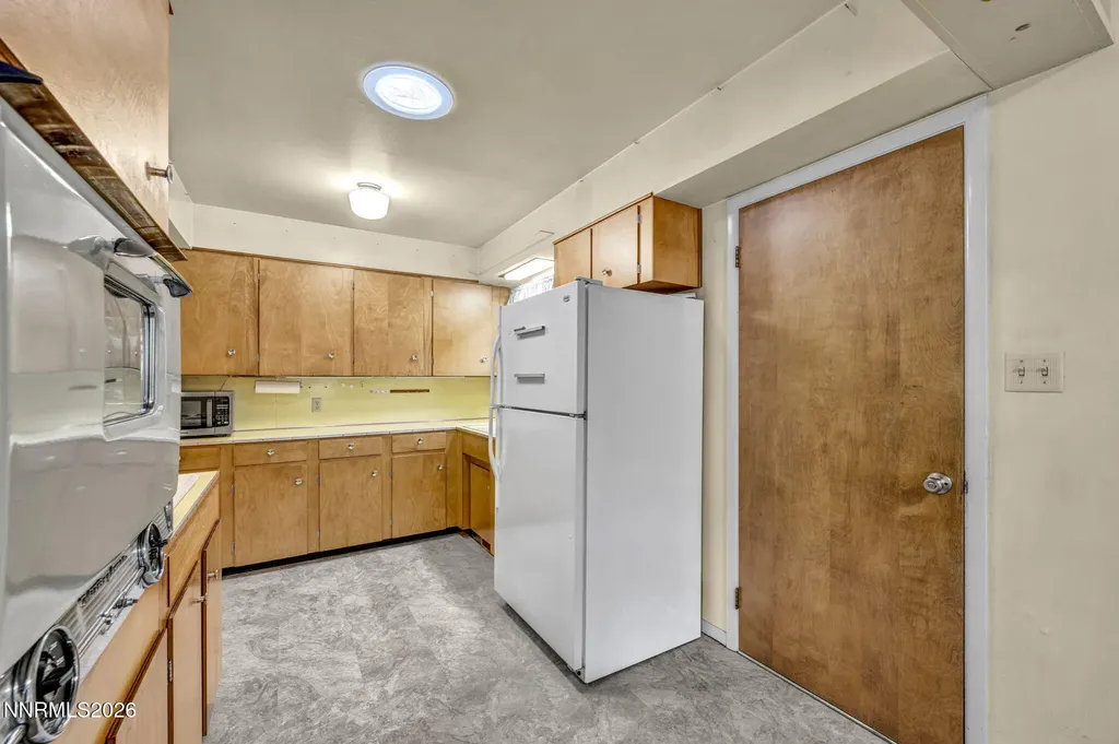 221 Iris Carson City NV 89703