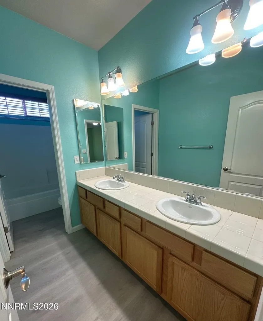 7255 Fox Wood Sparks NV 89436