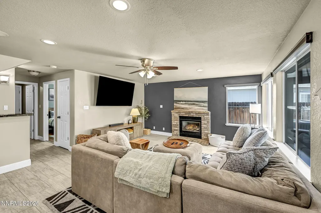 5045 Pradera Sparks NV 89436