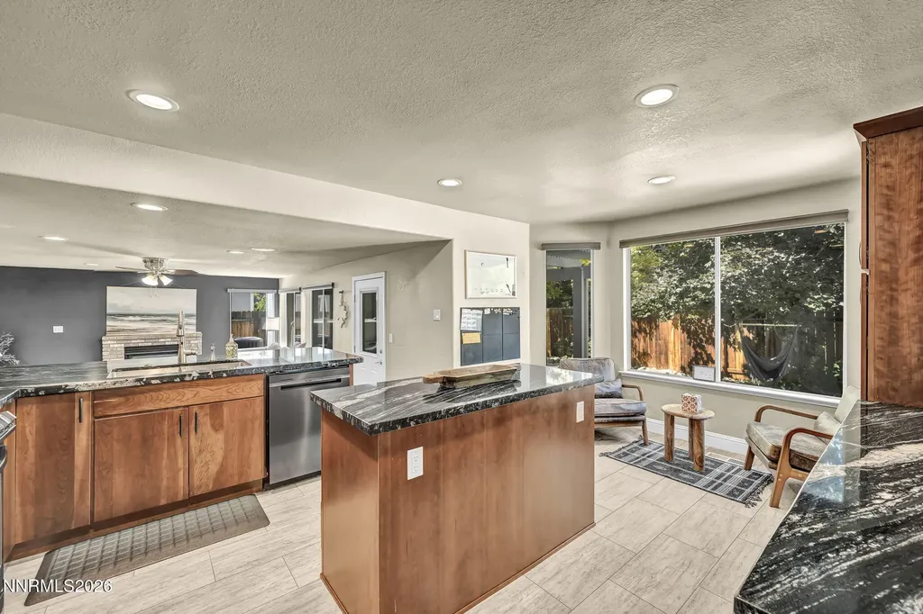 5045 Pradera Sparks NV 89436