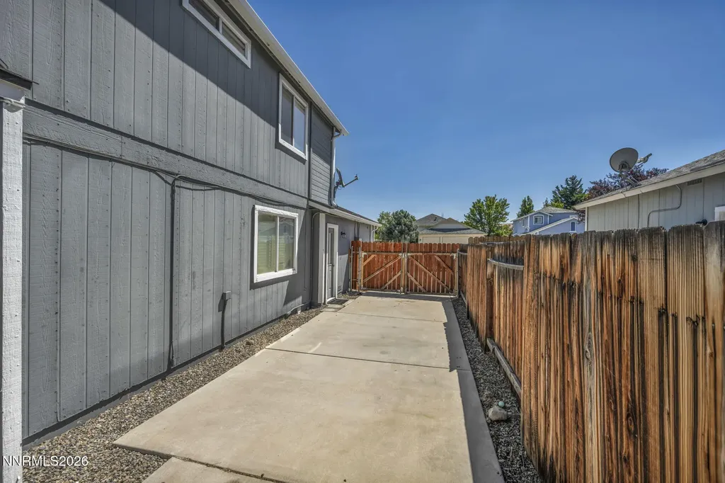 5045 Pradera Sparks NV 89436