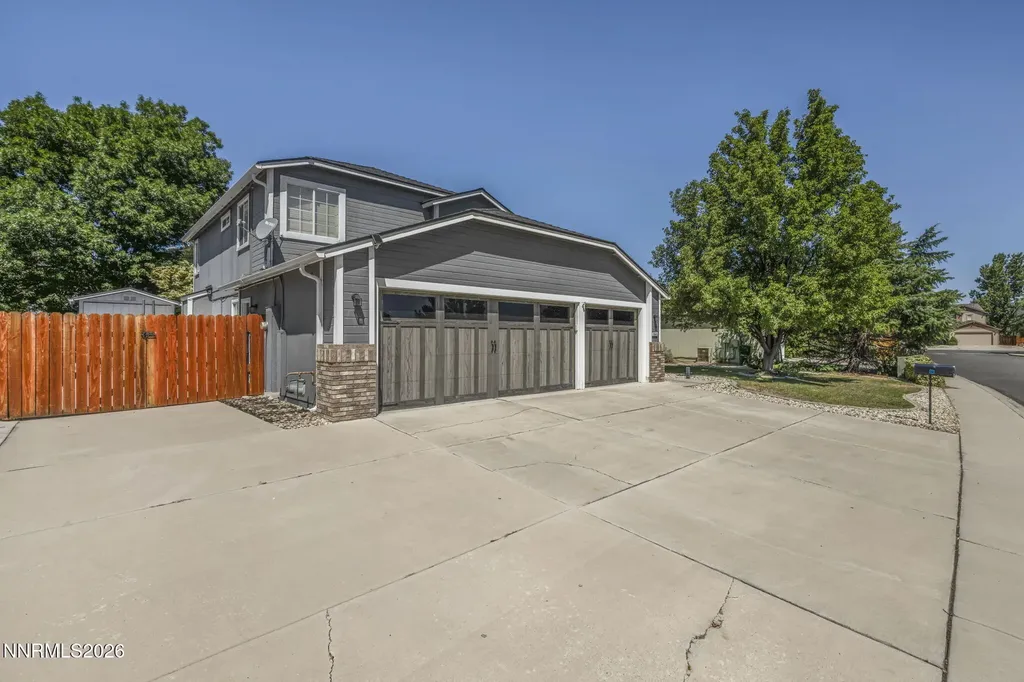 5045 Pradera Sparks NV 89436