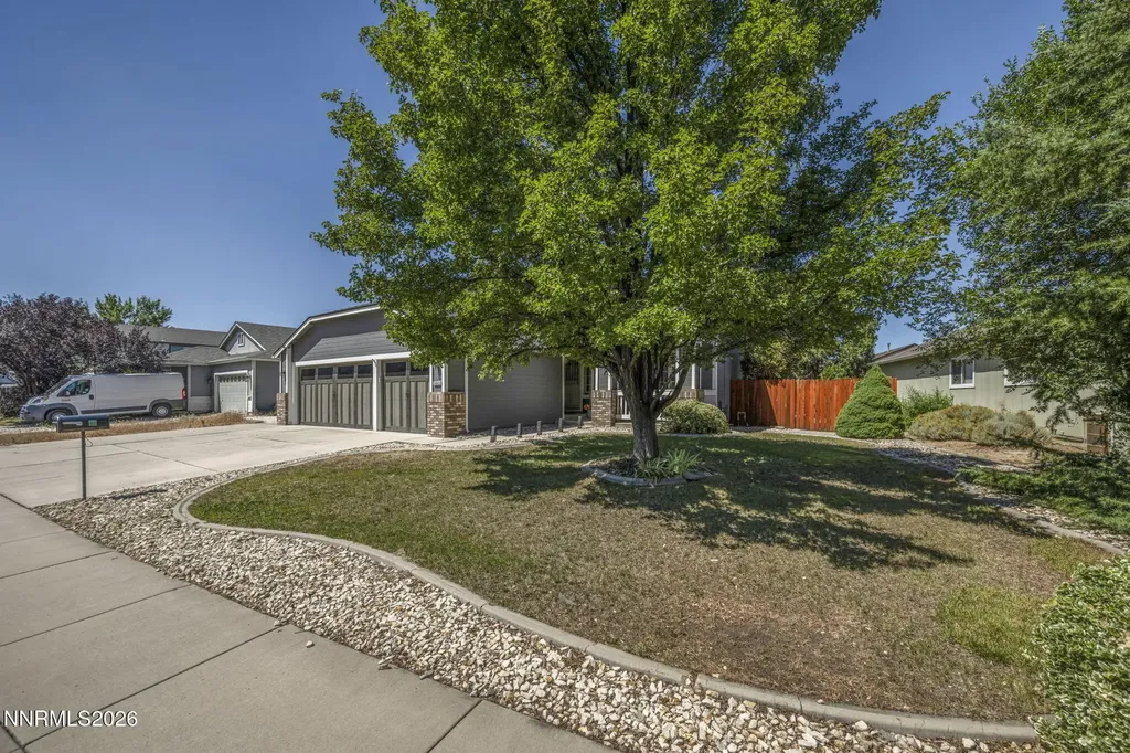 5045 Pradera Sparks NV 89436