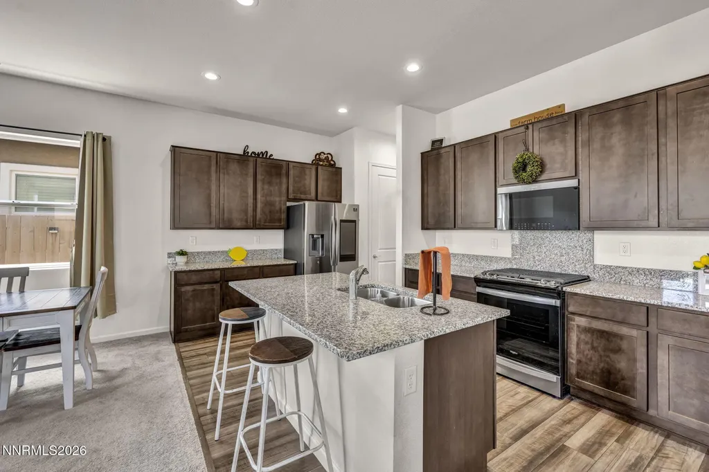 7814 Navasota Sparks NV 89436