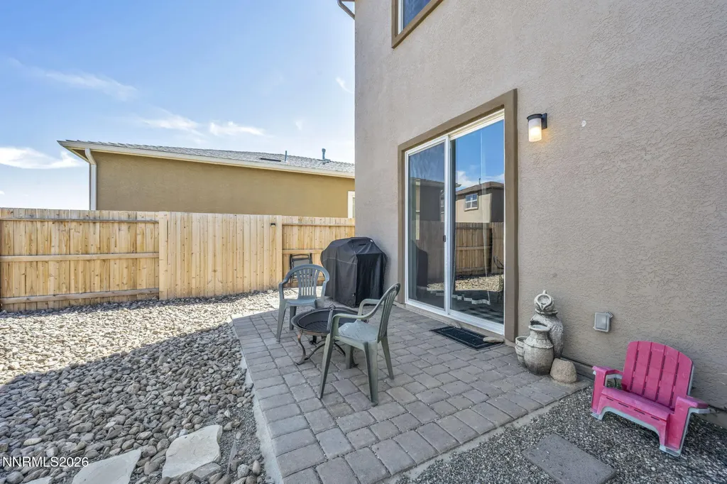 7814 Navasota Sparks NV 89436