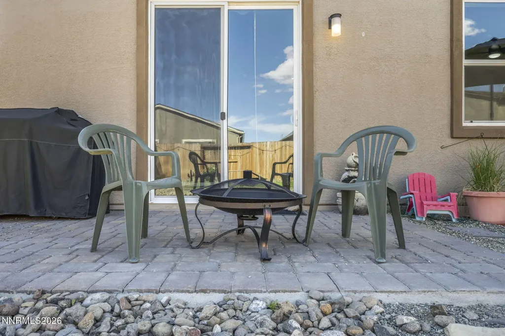 7814 Navasota Sparks NV 89436