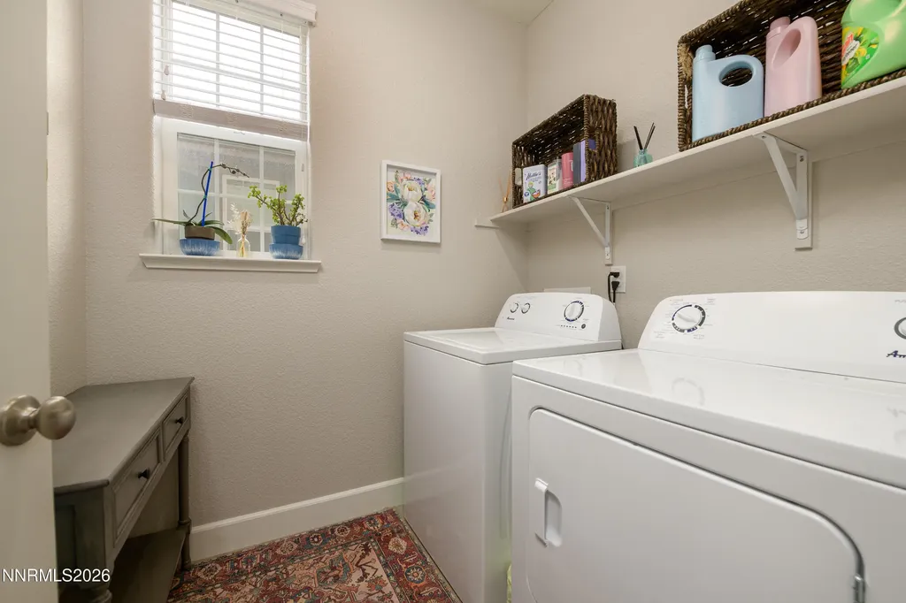 1247 Concho Gardnerville NV 89410