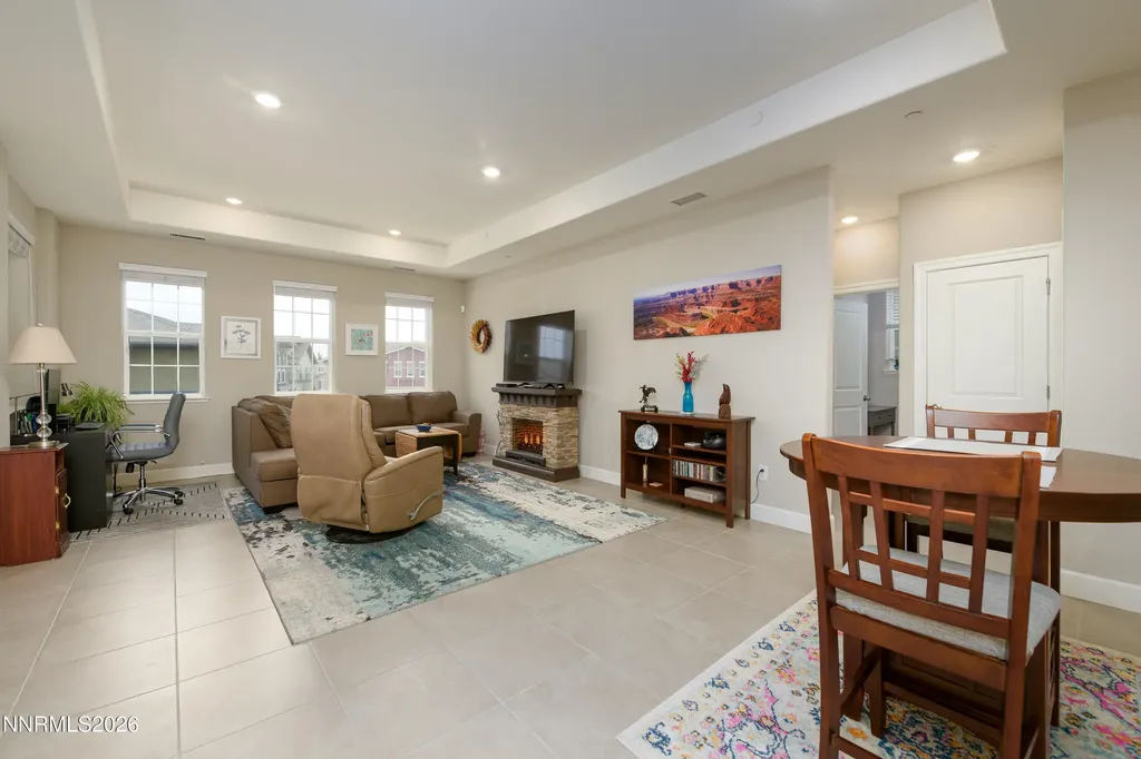 1247 Concho Gardnerville NV 89410