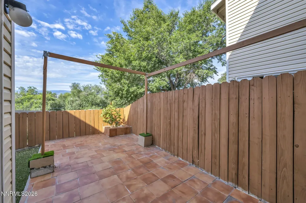 3496 Willow Hills Reno NV 89512