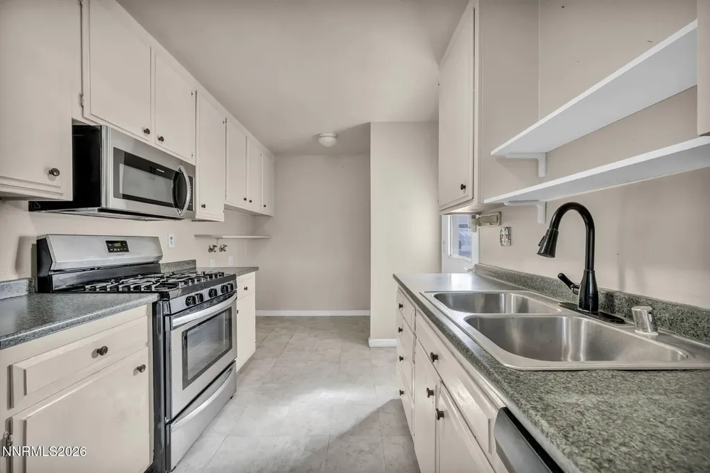 3496 Willow Hills Reno NV 89512