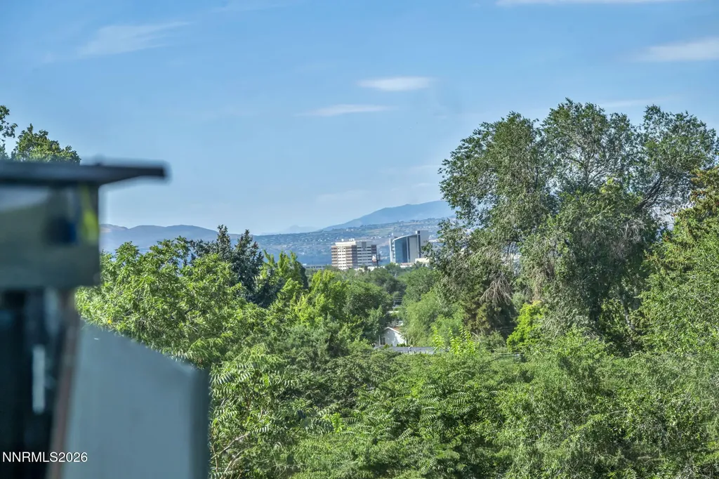 3496 Willow Hills Reno NV 89512