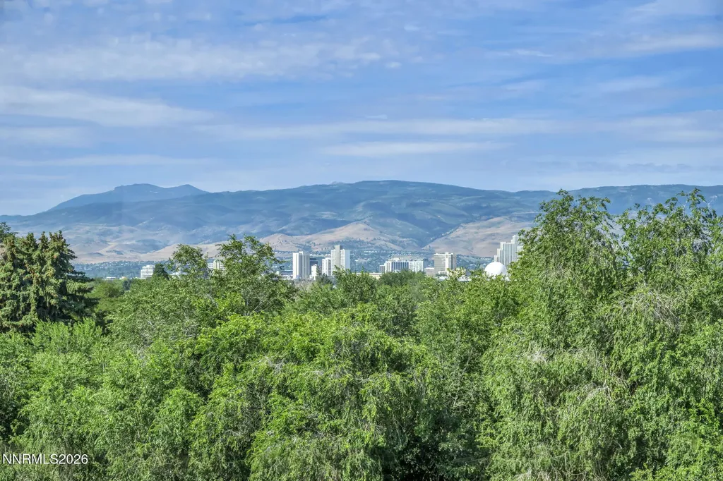 3496 Willow Hills Reno NV 89512