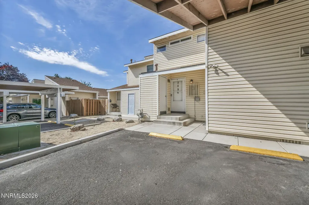 3496 Willow Hills Reno NV 89512