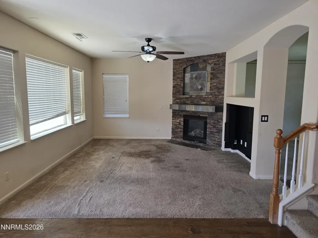 155 Hazelnut Fernley NV 89408