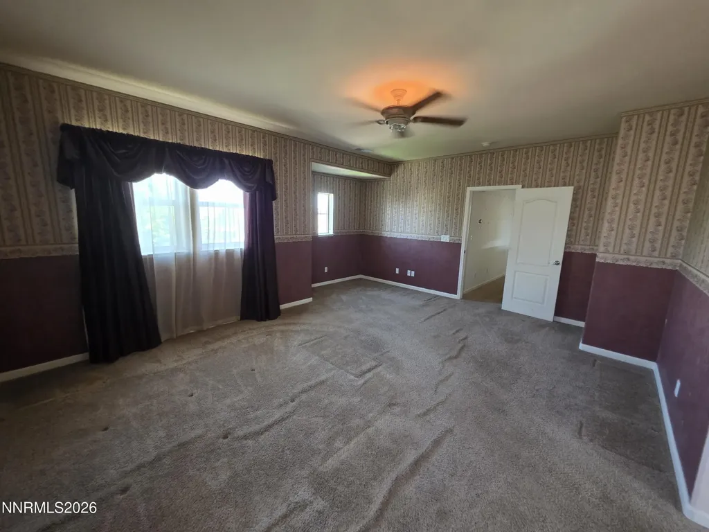 155 Hazelnut Fernley NV 89408