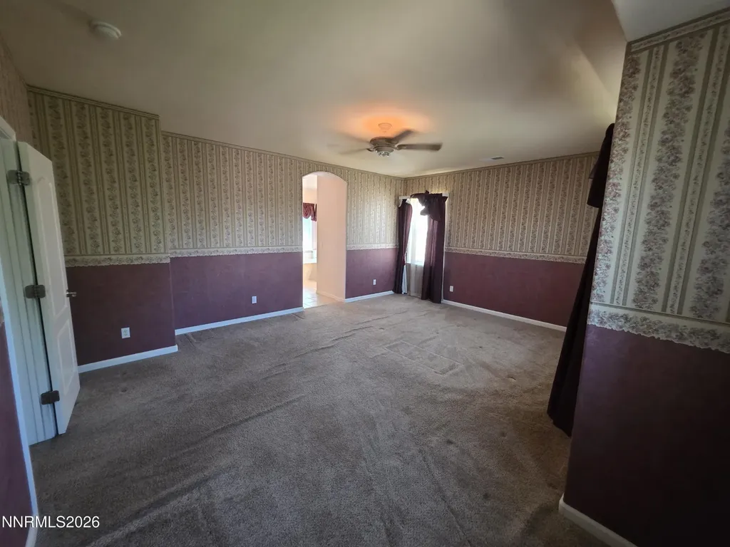 155 Hazelnut Fernley NV 89408