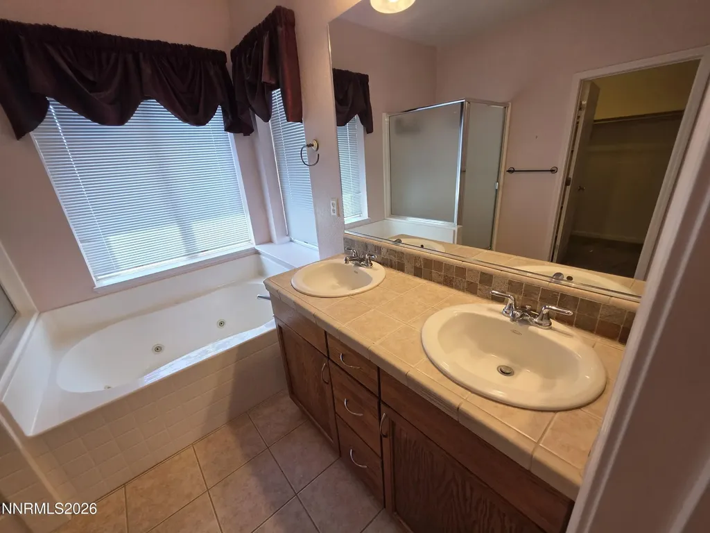 155 Hazelnut Fernley NV 89408