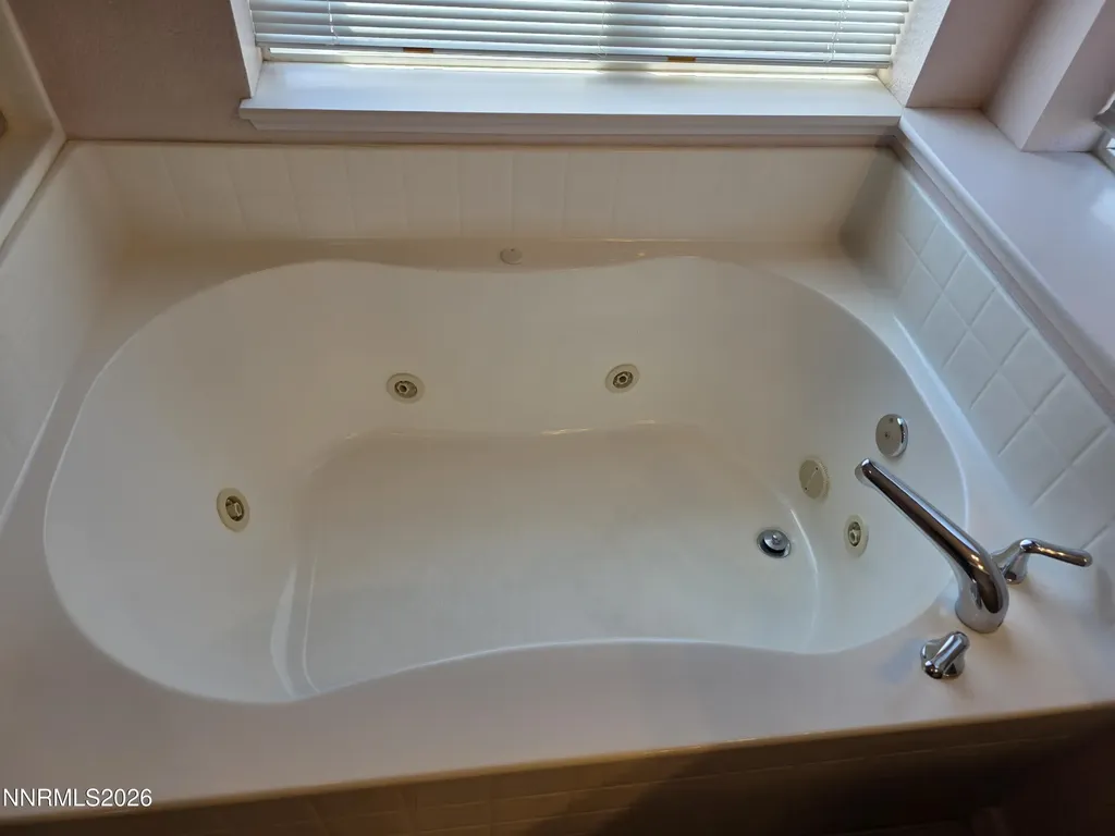 155 Hazelnut Fernley NV 89408