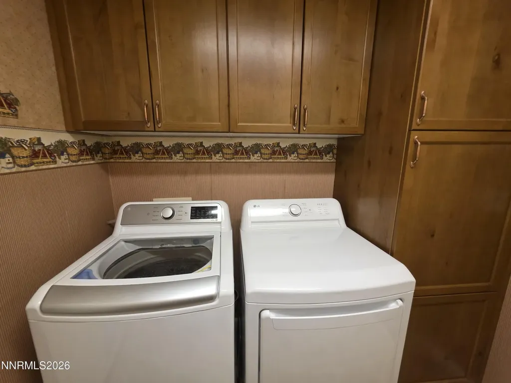 155 Hazelnut Fernley NV 89408