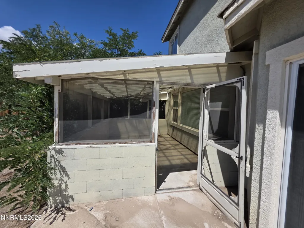 155 Hazelnut Fernley NV 89408